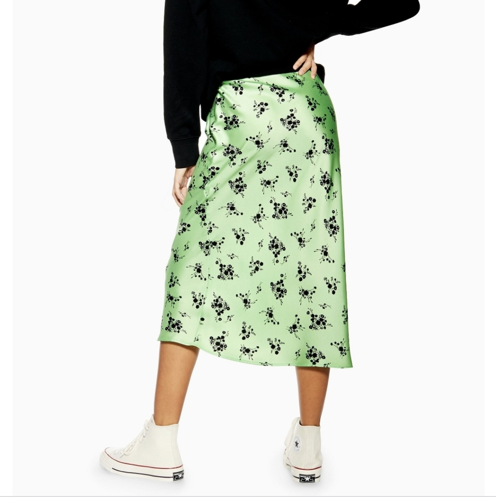 Topshot satin skirt